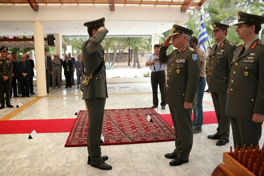 ΠΑΡΟΥΣΙΑ ΑΡΧΗΓΟΥ ΓΕΕΘΑ ΣΕ ΤΕΛΕΤΗ ΑΠΟΦΟΙΤΗΣΗΣ ΑΝΘΛΓΩΝ (ΠΒ) - Φωτογραφία 6