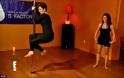 ΑΠΙΘΑΝΟ: “Έτσι γίνεται το Pole Dancing….”Δείτε την 58χρονη Kris Jenner να… δίνει μαθήματα στην Kim Kardashian! [photos] - Φωτογραφία 4