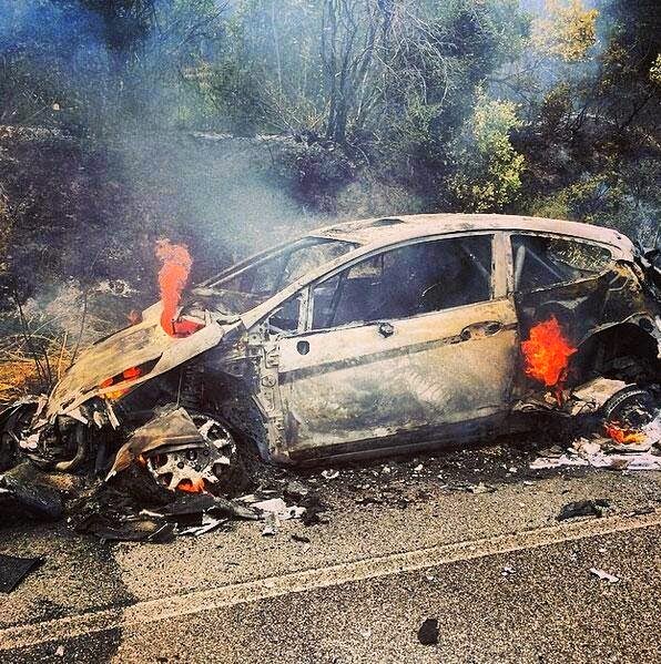 Λίγο έλειψε να γίνει τραγωδία στο ράλι της Σαρδηνίας - Το αυτοκίνητο του Mikko Hirvonen τυλίχτηκε στις φλόγες και καταστράφηκε ολοσχερώς [video] - Φωτογραφία 2