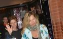 Αμακιγιάριστη και απεριποίητη η Kate Moss σε συναυλία! [photos] - Φωτογραφία 3