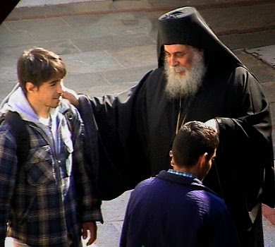 Εκοιμήθη ο Προηγούμενος της Μ. Γρηγορίου, Αρχιμανδρίτης Γεώργιος Καψάνης - Φωτογραφία 2