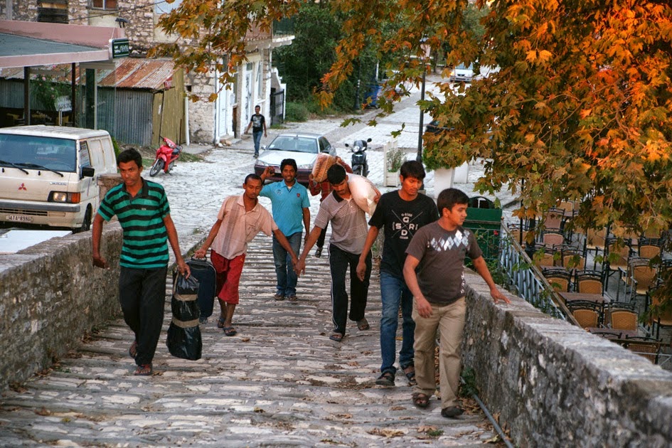 Τα αχνάρια στο μακρύ και πονεμένο δρόμο των λαθρομεταναστών… [photos] - Φωτογραφία 2