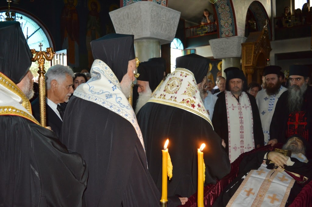 4884 - Εξόδιος Ακολουθία π. Γεωργίου Καψάνη προηγουμένου Ι.Μ.Γρηγορίου Αγίου Όρους - Φωτογραφία 9