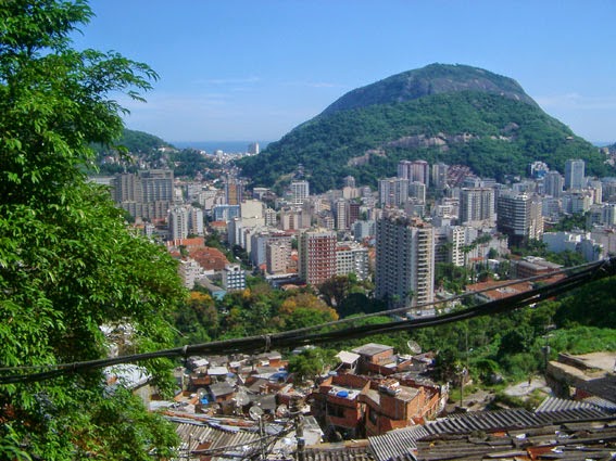 Σοκάρουν οι εικόνες της «αληθινής» Βραζιλίας πίσω από τη χλιδή του Μουντιάλ [photos] - Φωτογραφία 11