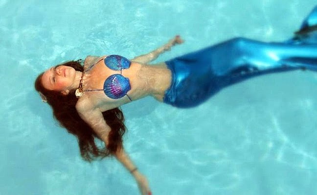 Η πανέμορφη γοργόνα με τα κινητικά προβλήματα! Δείτε την! [photos] - Φωτογραφία 2