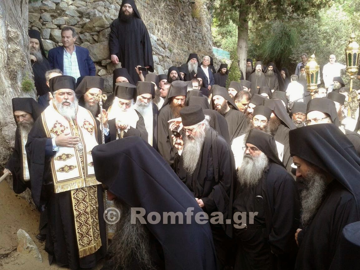 4886 - Το Άγιον Όρος αποχαιρέτησε τον π. Γεώργιο Καψάνη, Προηγούμενο της Ιεράς Μονής Οσίου Γρηγορίου - Φωτογραφία 5