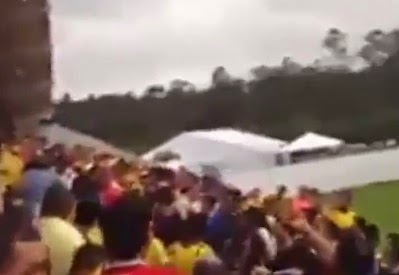 Ξύλο έπαιξαν οι οπαδοί της Κολομβίας κατά τη διάρκεια της προπόνησης της ομάδας τους [video] - Φωτογραφία 1
