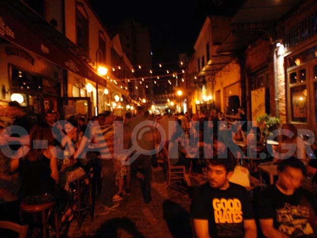 Με τεράστια επιτυχία η πρεμιέρα του 3ου Beer Festival στα Λαδάδικα - Χαμός από τον κόσμο που βρέθηκε εκεί [photos - video] - Φωτογραφία 3