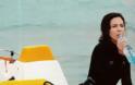 Η Ναταλία Δραγούμη κάνει γιόγκα στη αμμουδιά φορώντας μόνο το μαγιό της - Φωτογραφία 7