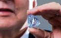 Το εντυπωσιακό μπλε διαμάντι των 122,52 καρατίων - Φωτογραφία 1
