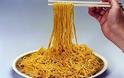 Είστε λάτρης του κινέζικου φαγητού και των noodles; Μετά από αυτές τις φωτογραφίες μπορεί και να το κόψετε! [photos]