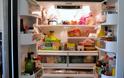Συμβουλή για να έχεις πάντα καθαρά τα ράφια του ψυγείου σου!