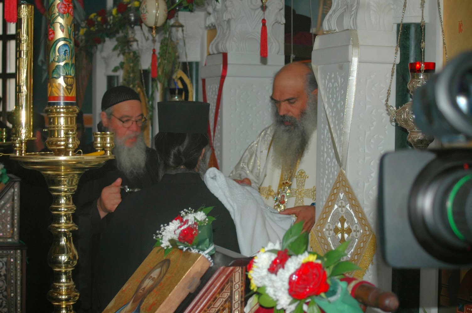 4922 - Αγρυπνία με το αγιορειτικό τυπικό σε μοναστήρι της Βουλγαρίας, χοροστατούντος του Μικραγιαννανίτη Μητροπολίτη Κεντρώας Αφρικής κ. Νικηφόρου - Φωτογραφία 14