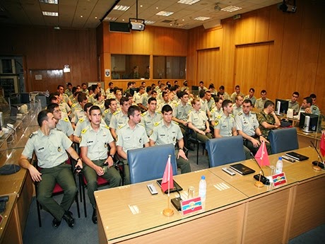 Στο Στρατηγείο της ΑΣΔΕΝ μαθητές της ΣΣΕ - Φωτογραφία 3