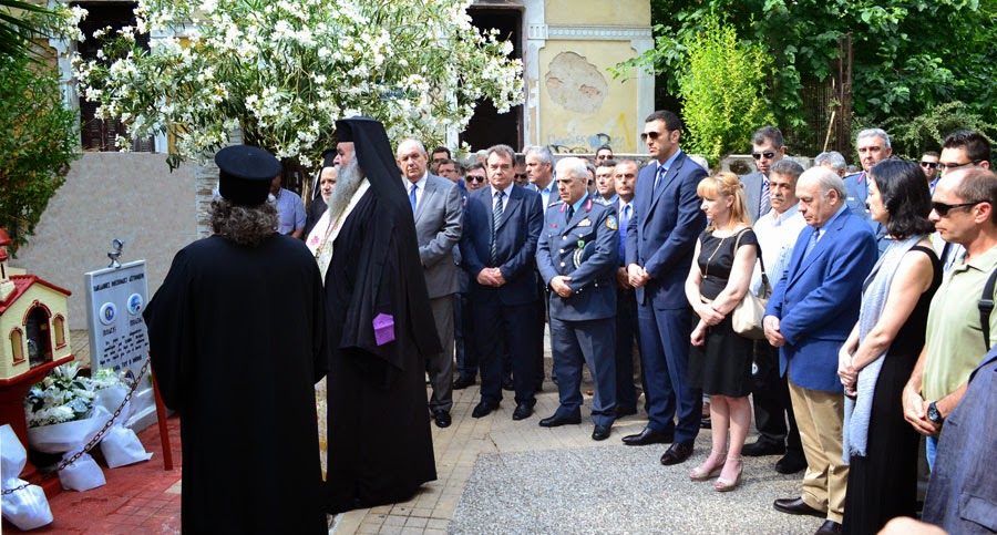 Τρισάγιο στη μνήμη των αδικοχαμένων συναδέλφων μας - Φωτογραφία 2