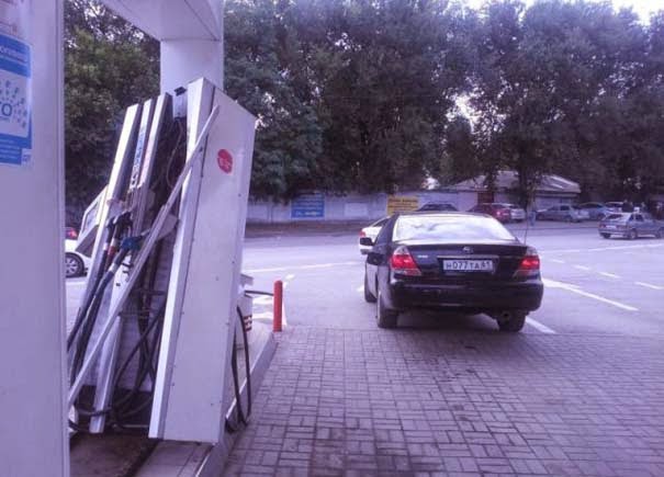 ΒΙΝΤΕΟ: Ξανθιά οδηγός σε βενζινάδικο - Φωτογραφία 5