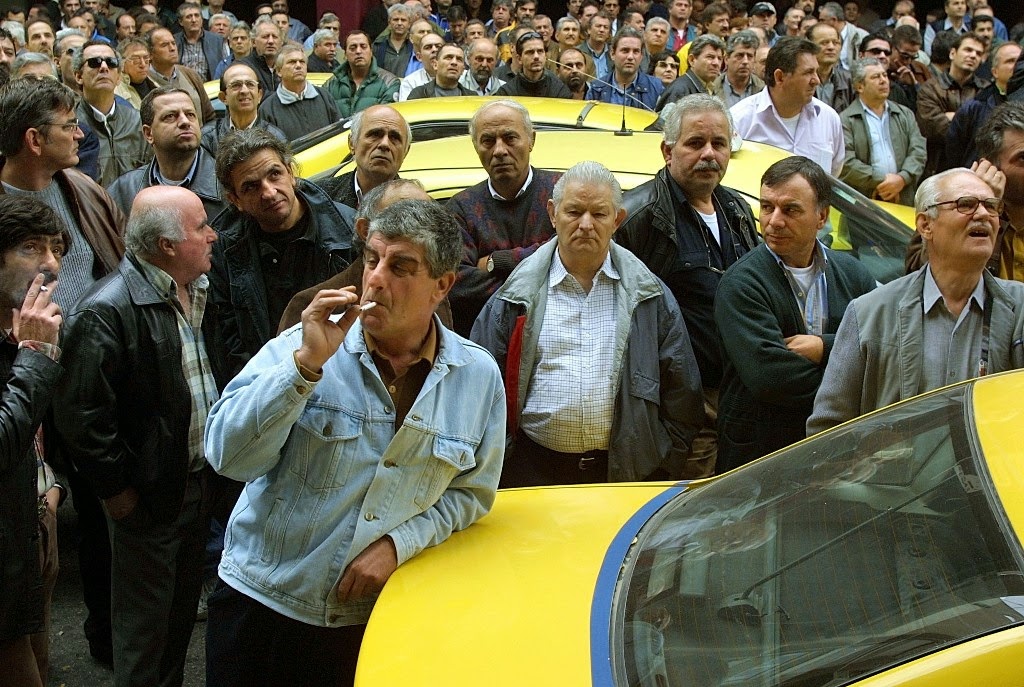 Την παραίτηση Σαμαρά ζητούν οι ταξιτζήδες - Φωτογραφία 1