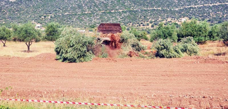 «Δεν θα πάρετε ποτέ τη γη μας» - Φωτογραφία 2