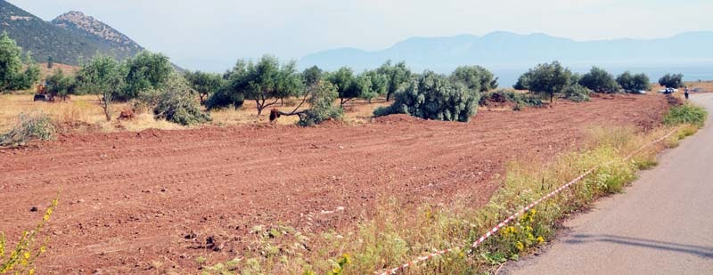 «Δεν θα πάρετε ποτέ τη γη μας» - Φωτογραφία 3