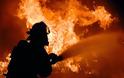 Στέκι τοξικομανών παραδόθηκε στις φλόγες... [photo]