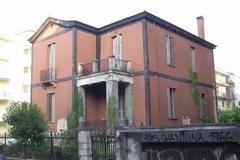 Σε πλήρη εγκατάλειψη το αρχοντικό Γκωλέτση στα Ιωάννινα - Πεθαίνει μέρα με τη μέρα το ιστορικό κτήριο [photos]