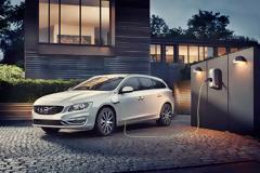 Volvo V60 Plug-in Hybrid: τέλειος συνδυασμός απόδοσης & επιδόσεων