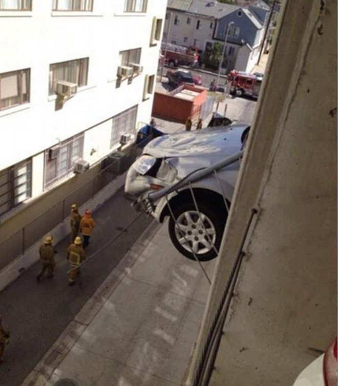 Πως να μην παρκάρεις το αυτοκίνητό σου - Μαθήματα από γυναίκα οδηγό - Φωτογραφία 3