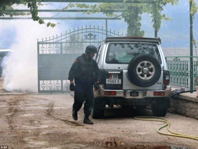 Έπεσε το χωριό του χασισιού στην Αλβανία - Η αστυνομία έχει υπό τον πλήρη έλεγχο της το Λαζαράτι [video - photos] - Φωτογραφία 9