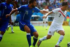 Ιταλία-Κόστα Ρίκα 0-1: «Τρέλανε» και τους Ιταλούς η παρέα του Κάμπελ!