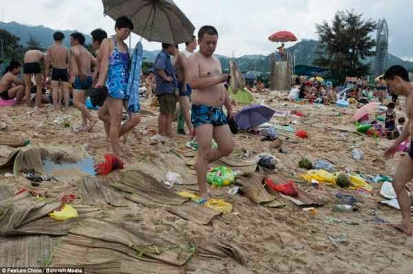 Δείτε τη πιο σιχαμερή παραλία στον κόσμο... [photos] - Φωτογραφία 1