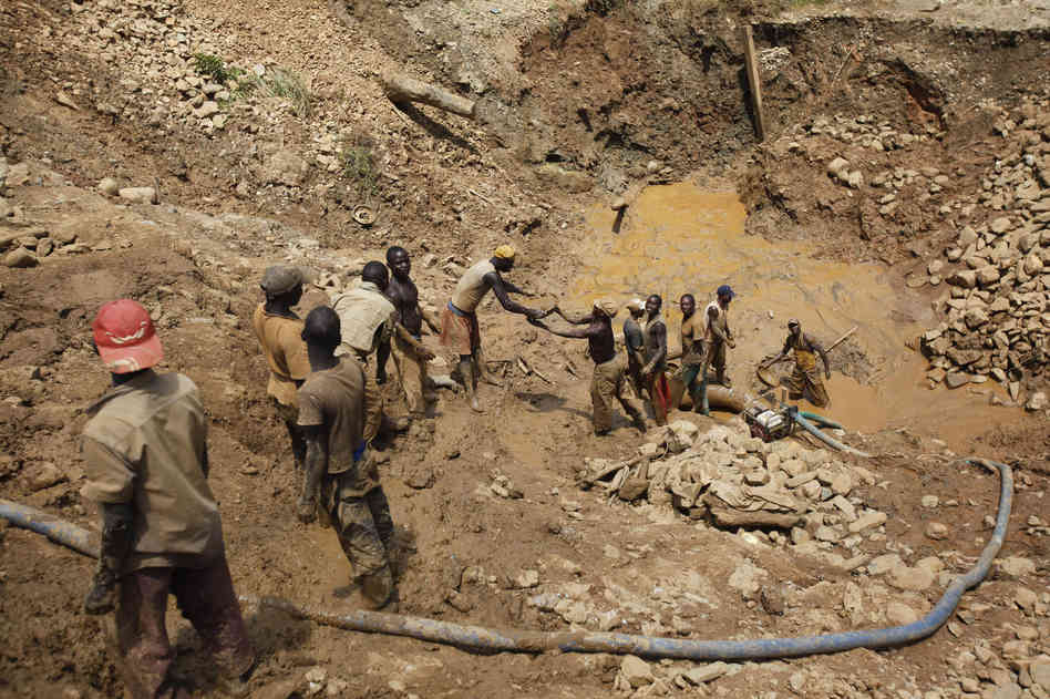 Τα ματωμένα μέταλλα του Κονγκό: Εκεί που γεννιούνται τα smartphones και χάνονται εκατοντάδες ζωές - Φωτογραφία 2