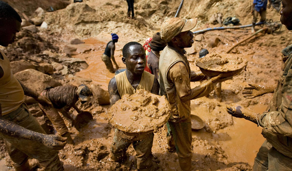 Τα ματωμένα μέταλλα του Κονγκό: Εκεί που γεννιούνται τα smartphones και χάνονται εκατοντάδες ζωές - Φωτογραφία 3