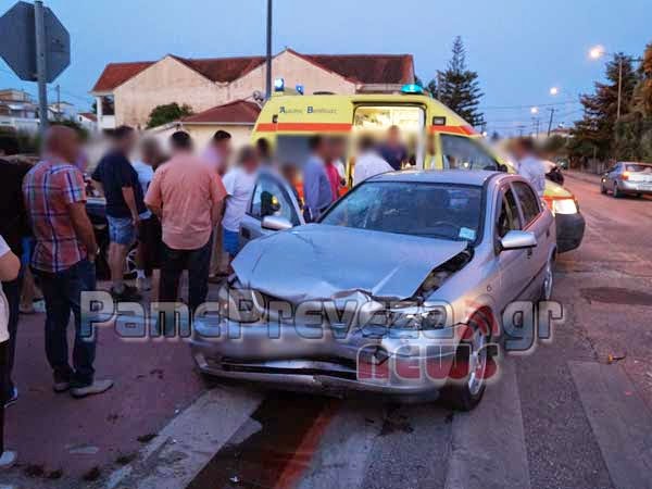 Κι άλλο τροχαίο σε διασταύρωση καρμανιόλα στη Πρέβεζα - 2χρονο αγοράκι και δύο ανήλικα παιδιά στα οχήματα - Τρεις τραυματίες [photos] - Φωτογραφία 4