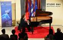 Αποθεώθηκε στο Ναύπλιο ο παγκοσμίου φήμης πιανίστας Κυπριανός Κατσαρής - Φωτογραφία 3
