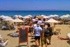 Διαμαρτυρία... επί της παραλίας για την ιδιωτικοποίηση του Καρτερού
