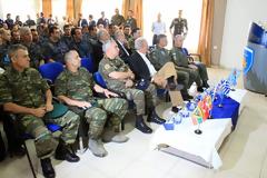 Φωτό από την επίσκεψη του ΥΕΘΑ Δημ. Αβραμόπουλου στην 130ΣΜ και στον Άγιο Ευστράτιο