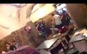 Το άγριο ξύλο σε ελληνική ταβέρνα που σαρώνει στο YouTube!