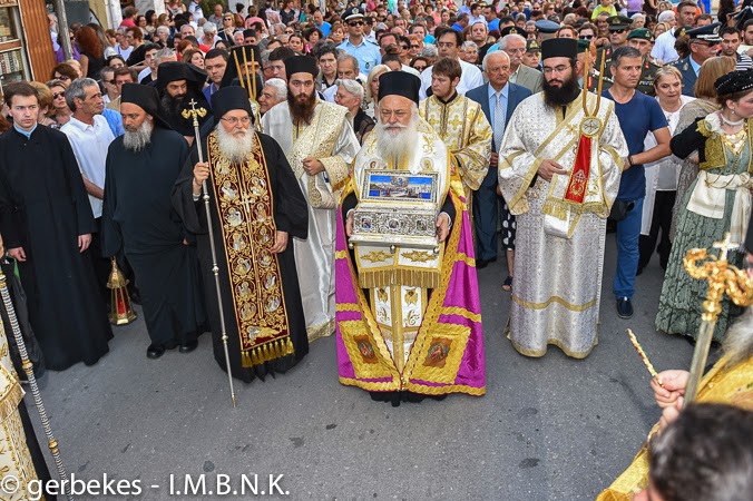 4962 - Η Βέροια υποδέχθηκε την Αγία Ζώνη της Παναγίας (φωτογραφίες) - Φωτογραφία 10