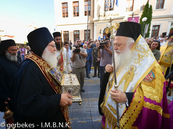 4962 - Η Βέροια υποδέχθηκε την Αγία Ζώνη της Παναγίας (φωτογραφίες) - Φωτογραφία 5