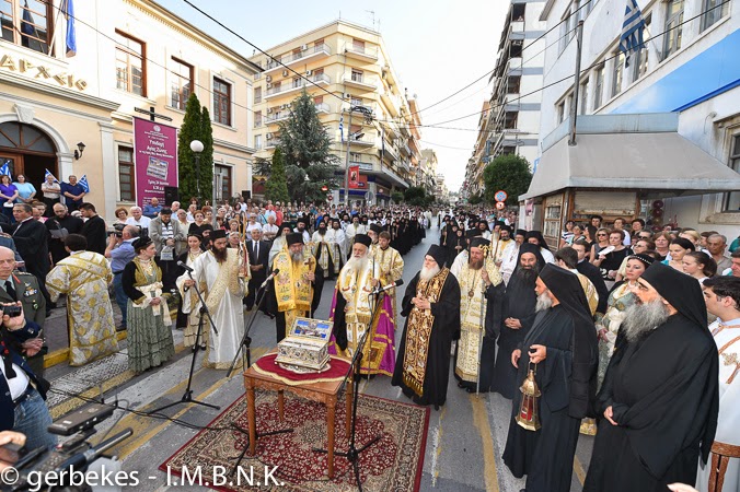 4962 - Η Βέροια υποδέχθηκε την Αγία Ζώνη της Παναγίας (φωτογραφίες) - Φωτογραφία 6