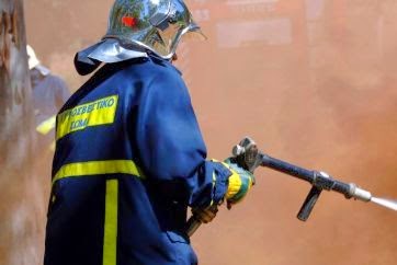Θεσσαλονίκη:Τραυματίες δύο πυροσβέστες από την έκρηξη που έγινε τα ξημερώματα - Φωτογραφία 1
