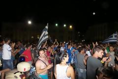 Δείτε πως γιόρτασαν τη μεγάλη πρόκριση της Εθνικής στη Ρόδο [photos]