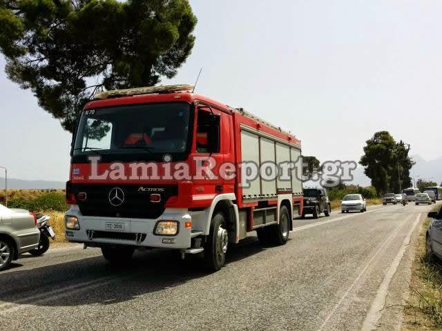 Τροχαίο με βυτιοφόρο και δυο αυτοκίνητα στη Λαμία [photos] - Φωτογραφία 7