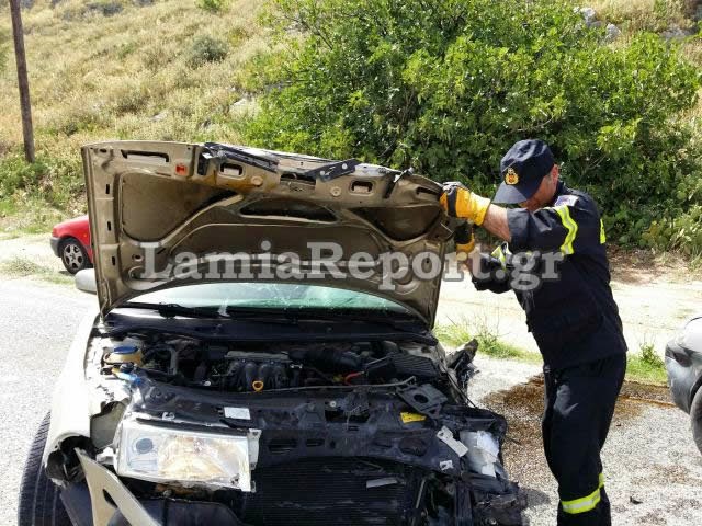 Τροχαίο με βυτιοφόρο και δυο αυτοκίνητα στη Λαμία [photos] - Φωτογραφία 8