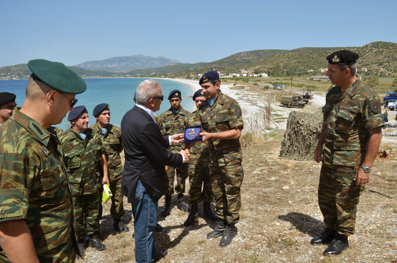 Φωτό από την επίσκεψη Αβραμόπουλου στην ΠΕ της 79 ΑΔΤΕ - Φωτογραφία 5