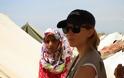 Η Sienna Miller… στα χνάρια της Angelina Jolie για τη Συρία