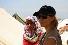 Η Sienna Miller… στα χνάρια της Angelina Jolie για τη Συρία
