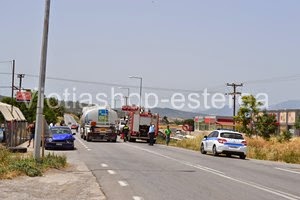 Τροχαίο ατύχημα με 3 αυτοκίνητα και ένα τραυματία στη Θήβα [photos - video] - Φωτογραφία 2