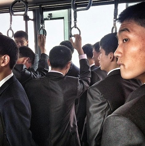 Μοναδικά καρέ από την πραγματική ζωή στη Βόρεια Κορέα - Όλα όσα ο Κιμ Γιονγκ Ουν δεν θέλει να ξέρουμε - Φωτογραφία 10