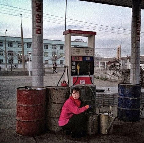 Μοναδικά καρέ από την πραγματική ζωή στη Βόρεια Κορέα - Όλα όσα ο Κιμ Γιονγκ Ουν δεν θέλει να ξέρουμε - Φωτογραφία 14